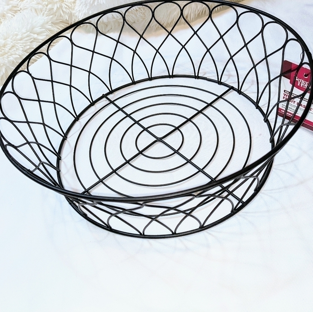 Metal Wire Fruit Bowl BH&G Basket NWT